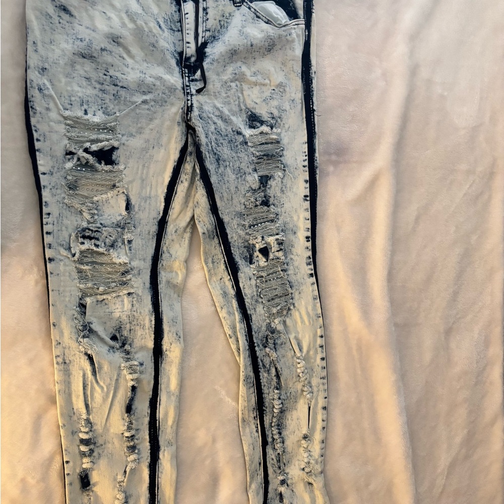 Traffic Distressed Skinny Jeans - Black and White